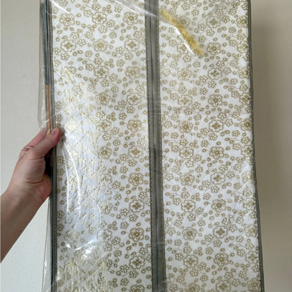 VINTAGE! Deadstock! White and Gold Garment Bag Elegant Storage Solution